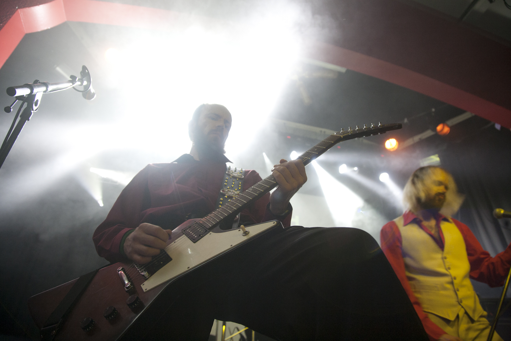 Hvalreki photo for airwaves pullout