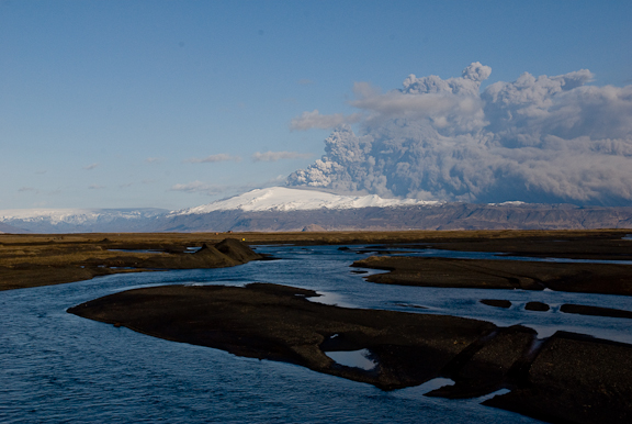 Eyjafjallajokull Eruption Ash Cloud Julia Staples_00